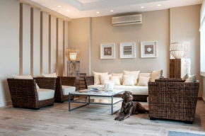 Гостиница Astoria Hotel  Вико-Экуенсе